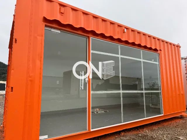 Lavanderia criativa e sustentável em container