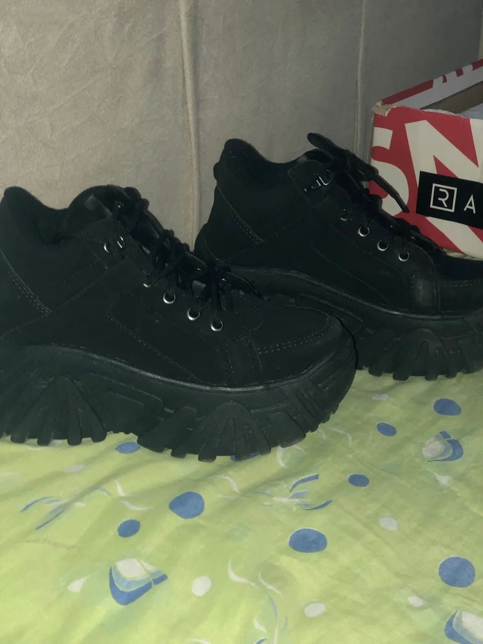 Tênis bufalo plataforma preto(sola alta) gotico 