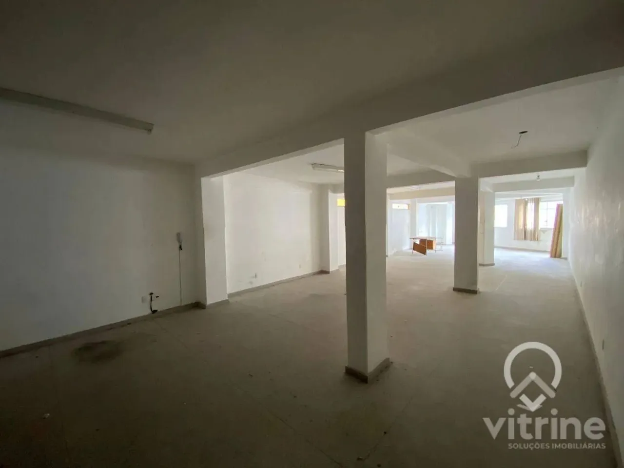 Sala para alugar, 141 m² por R$ 2.639/mês - Olaria - Nova Friburgo/RJ