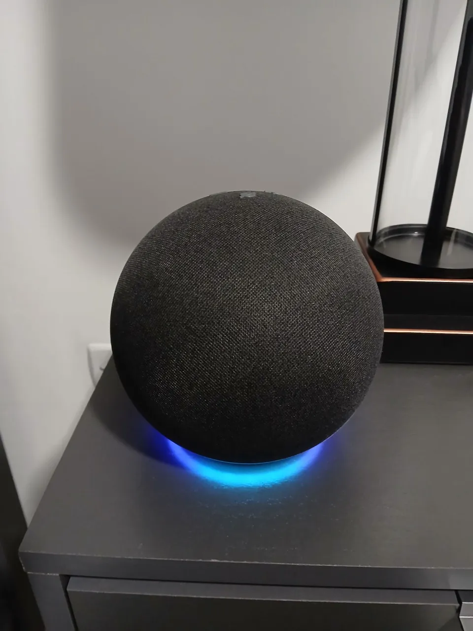 Echo Dot 5th Gen com assistente virtual alexa