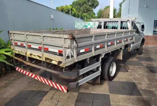 F4000 2016 4x4  - Foto 4