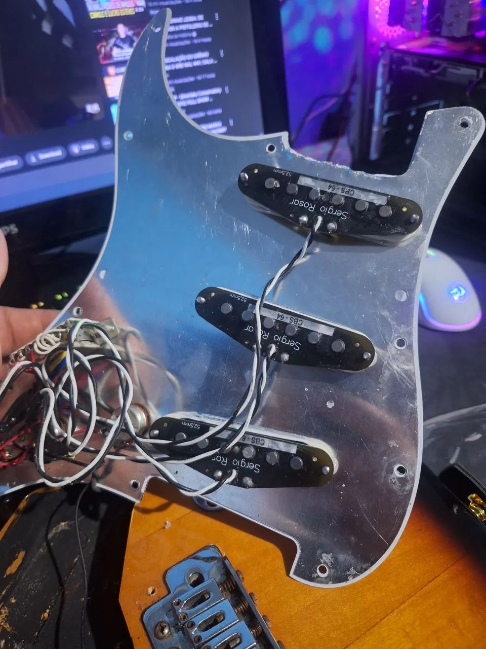 Squier Bullet com upgrades - Foto 3