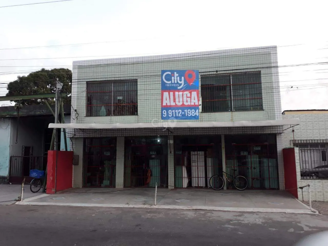 Aluguel de Galeria na Avenida Maranhão com 23 salas