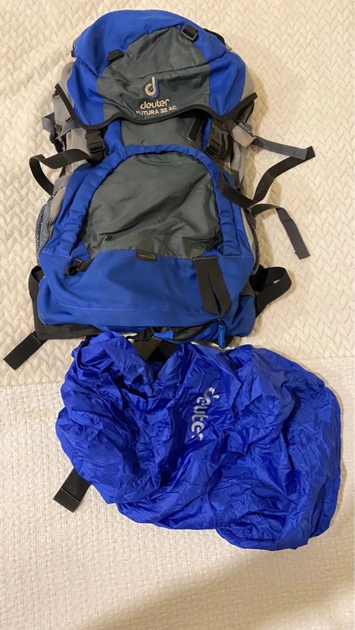 Mochila Deuter Futura 32AC 32+4l linda quase nova sem detalhes com copa de chuva  - Foto 4
