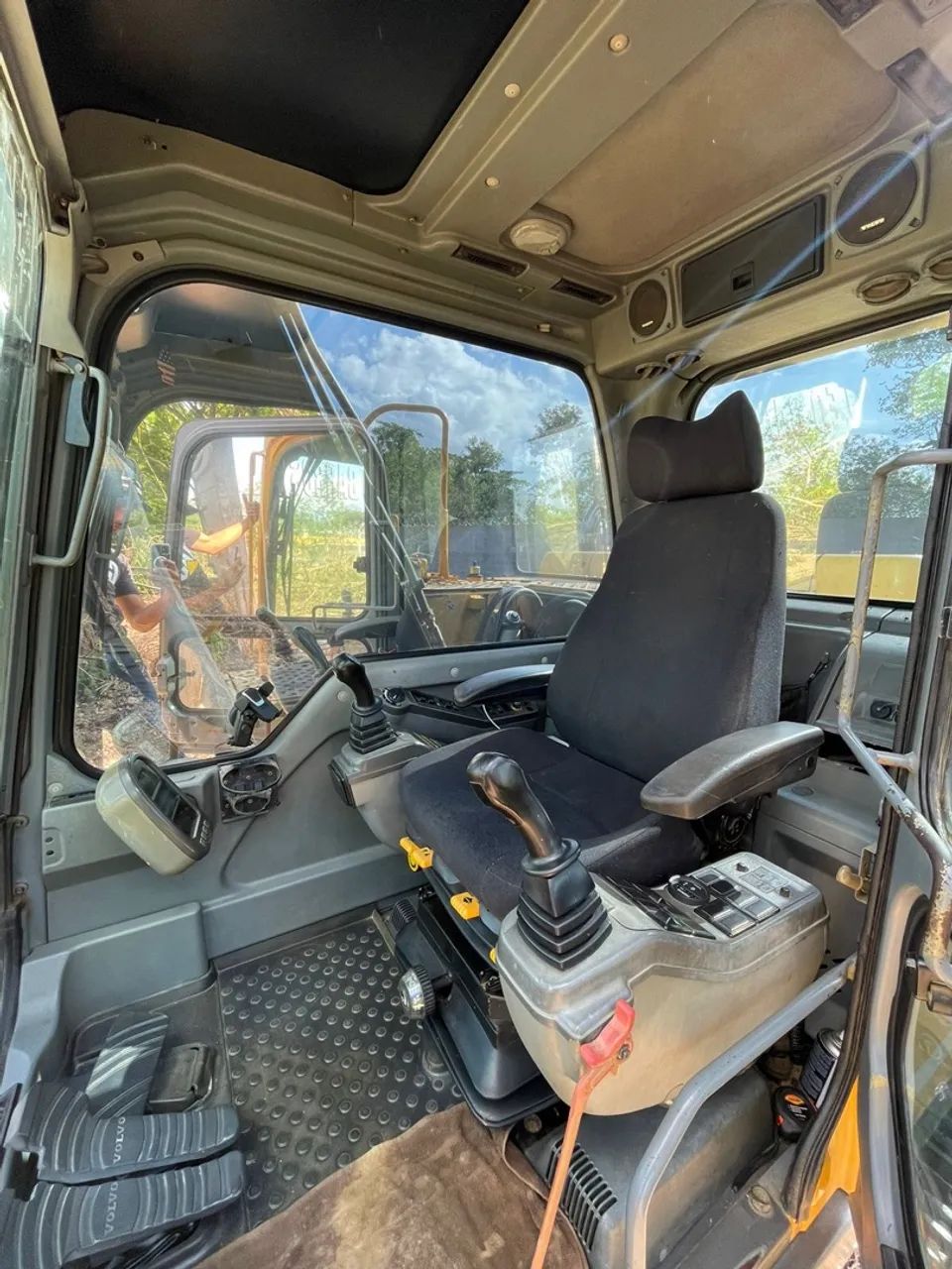 Escavadeira Volvo 140  - Foto 5