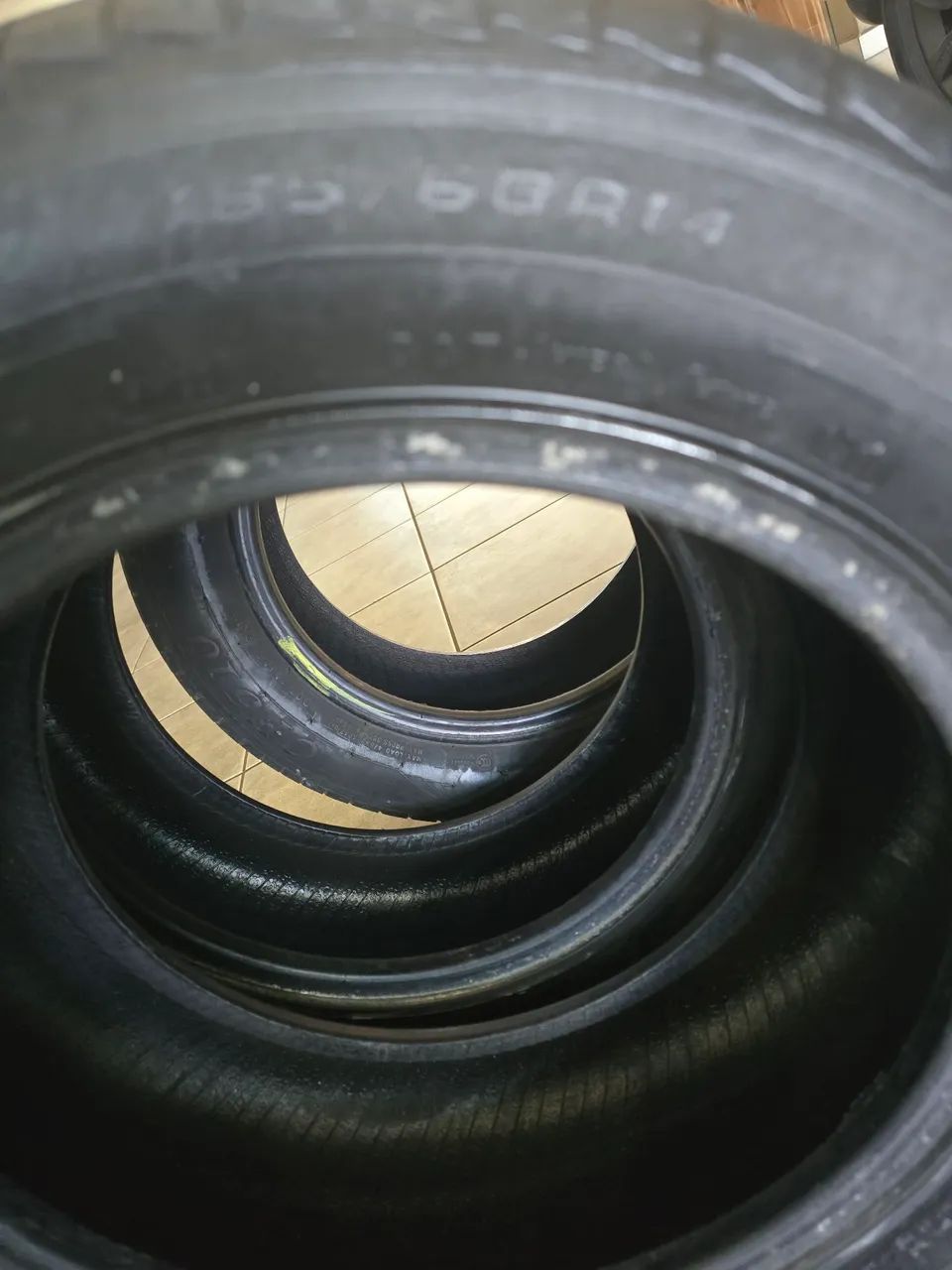 Pneus 185/60 R14  - Foto 4