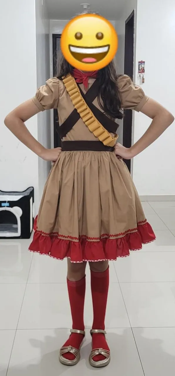 VESTIDO MARIA BONITA COM ACESSÓRIOS