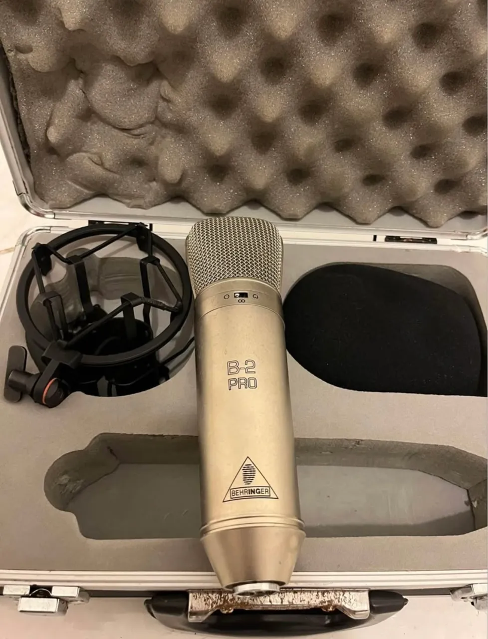 behringer b2 pro