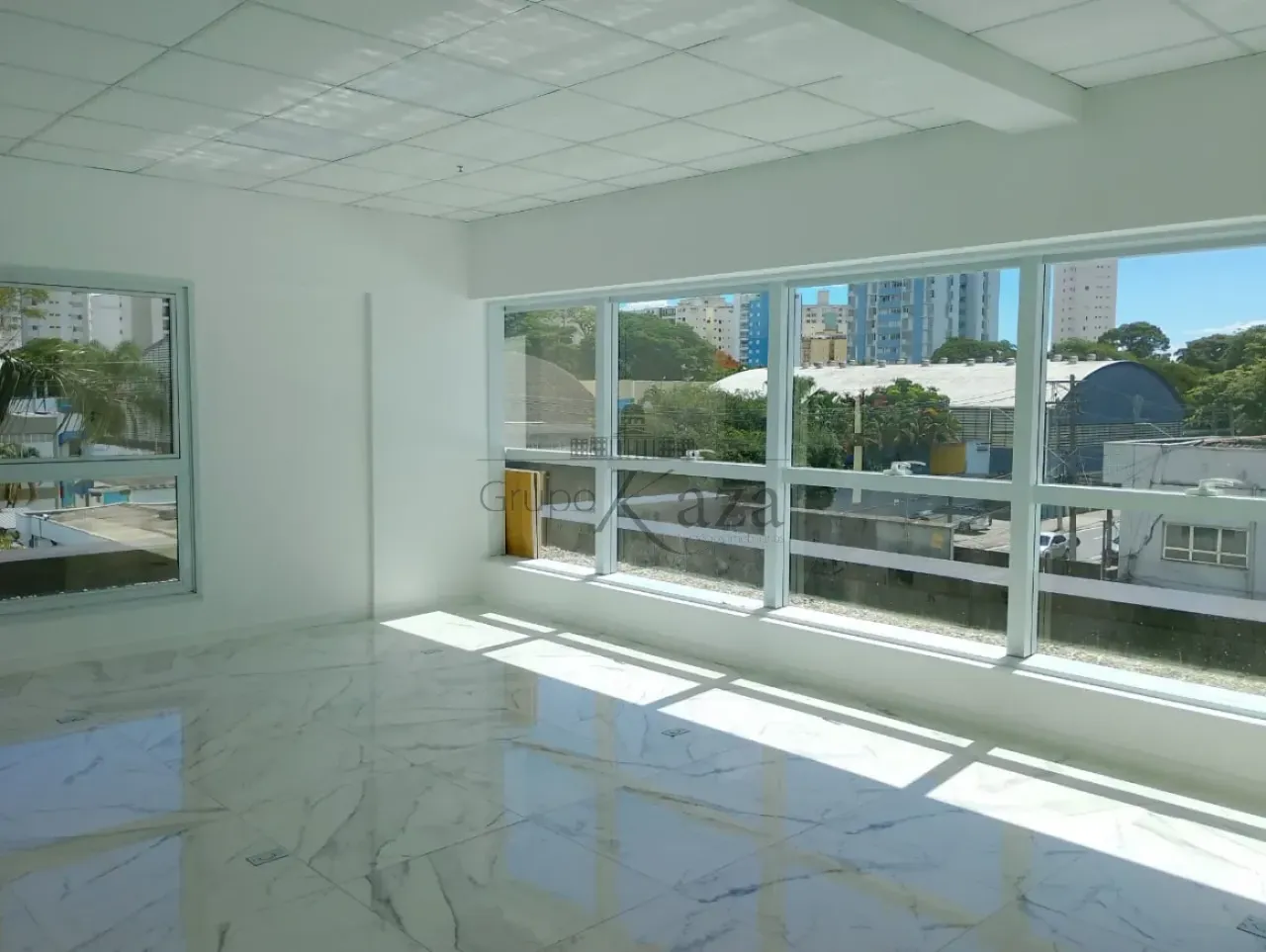 Oportunidade - Sala Comercial - Edifício Downtown Offices - Centro - 42m².