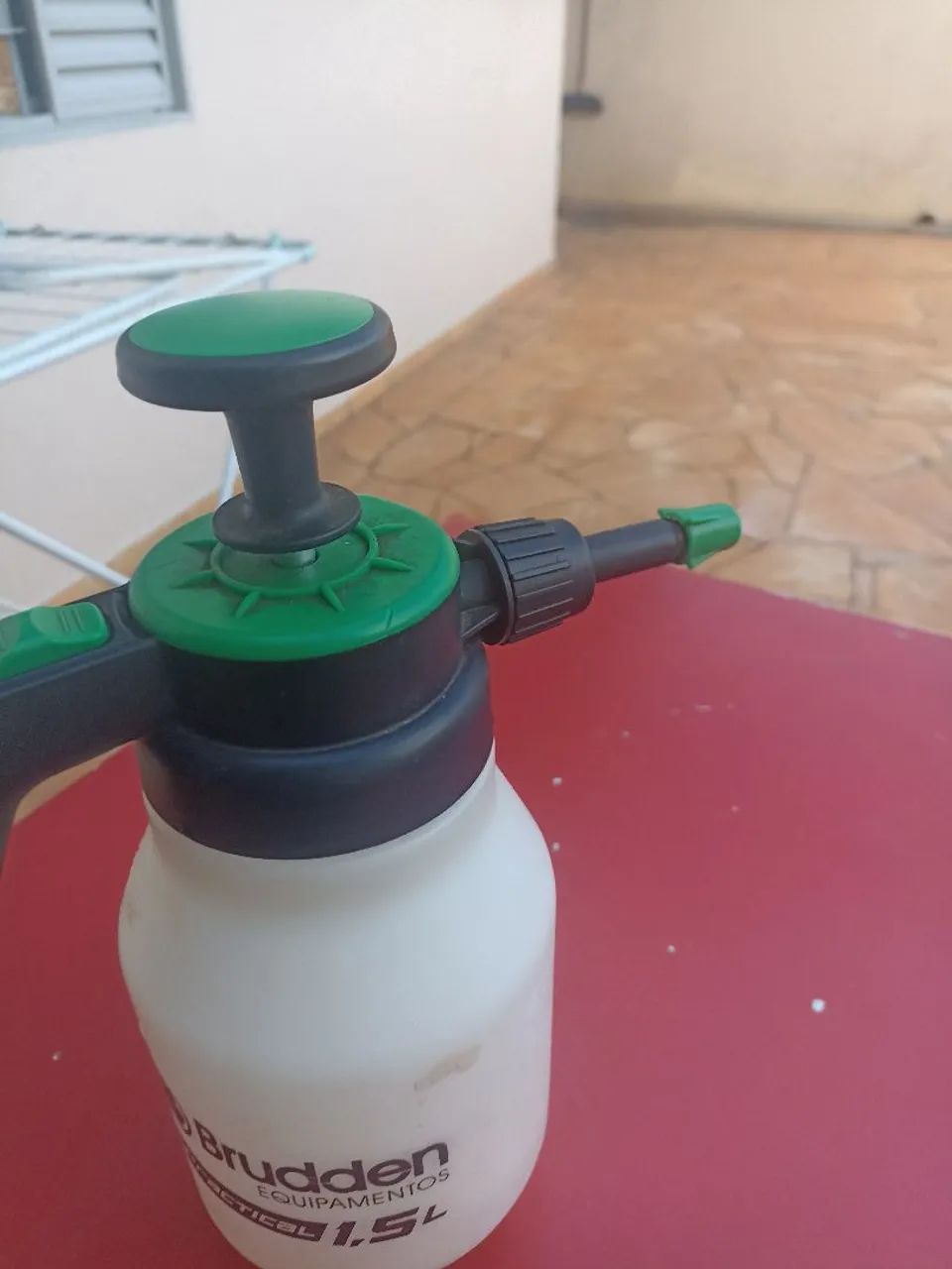 Pulverizador 1,5 litros