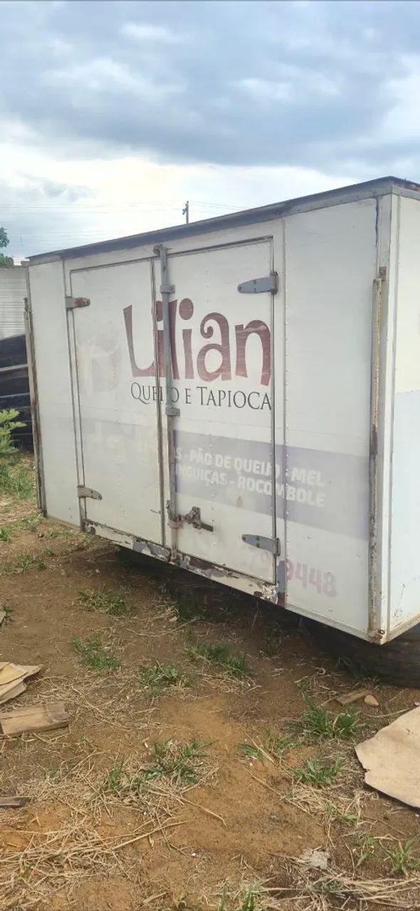 Vendo baú hr semi isolado,assoalho ferro. - Foto 5