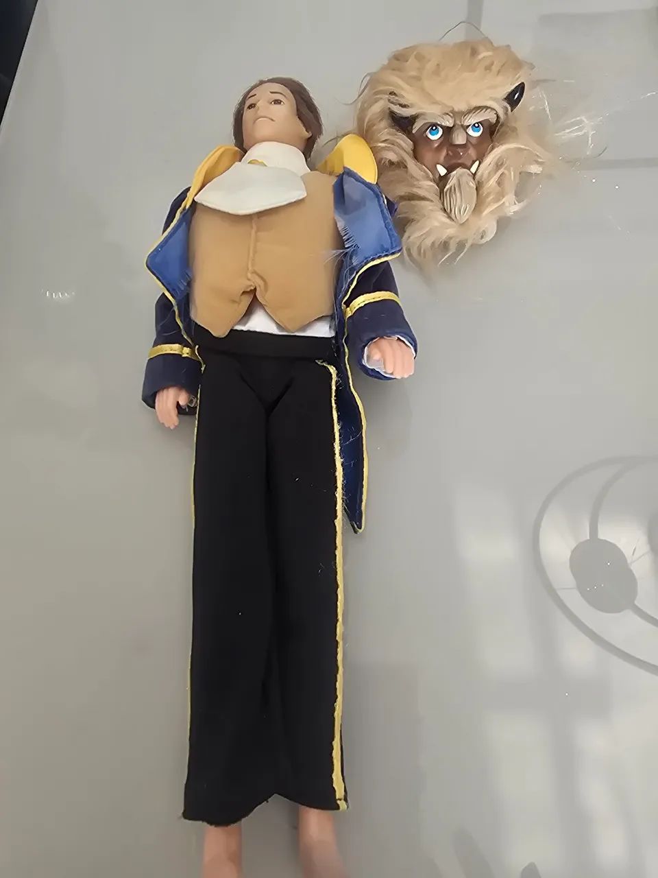 Boneco Bela e a fera
