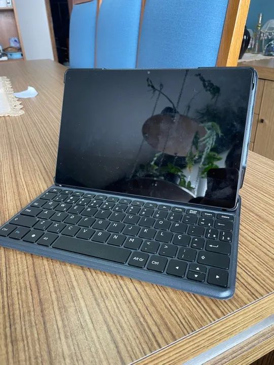 Tablet Positivo Vision Tab 10 Semi-Novo 128GB 4G RAM com Teclado 