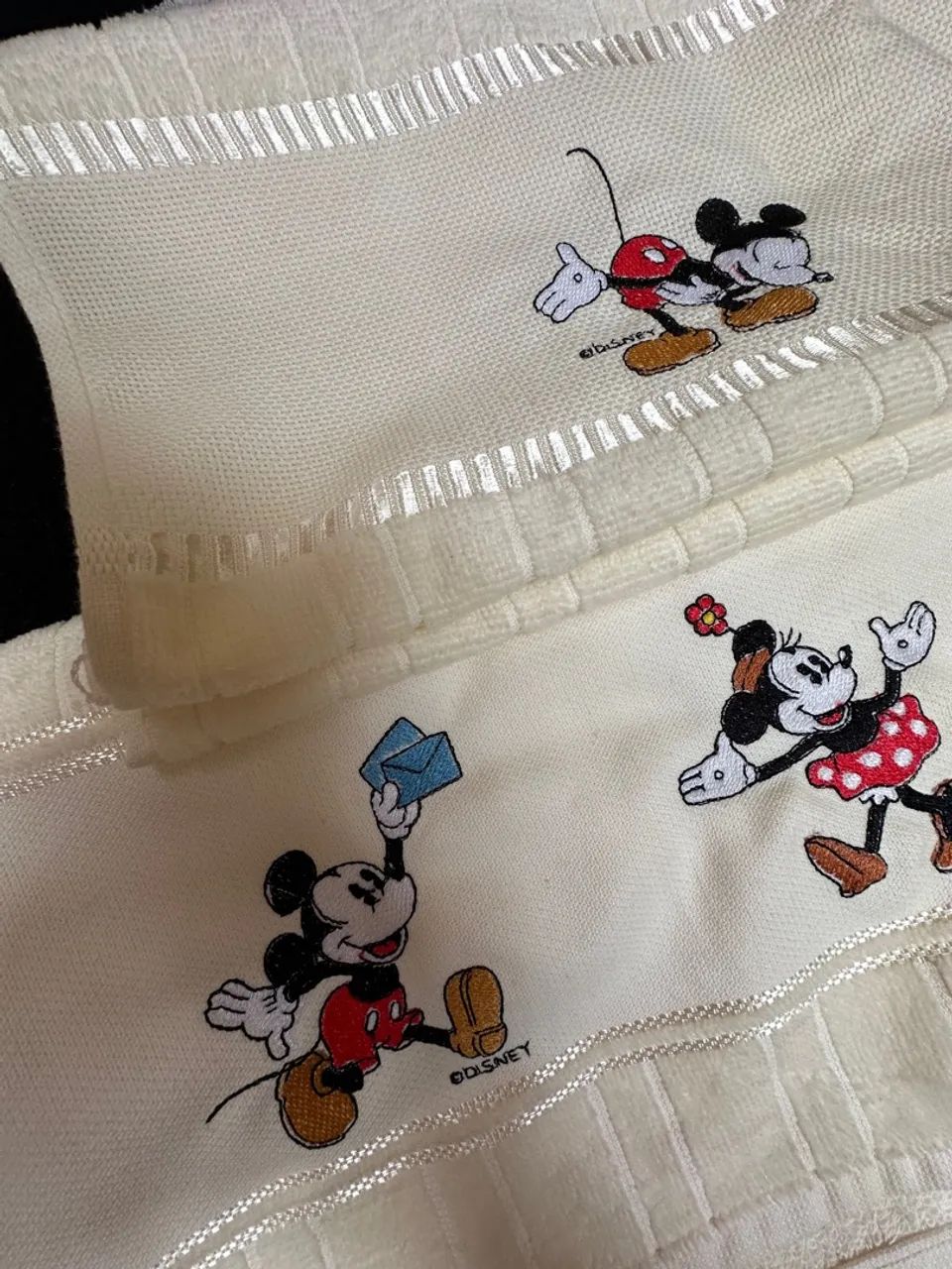 Toalhas de Banho Mickey e Minnie - Foto 4