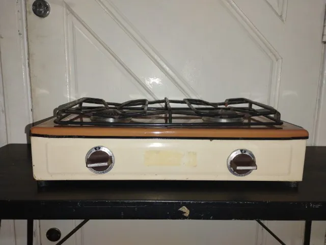 Fogareiro 2 bocas (esmaltado) não acom´nha liquinho nem manguera a gas