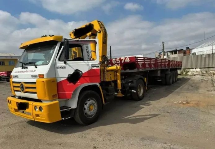 Volkswagen Titan 18310 com Munck  - Foto 2