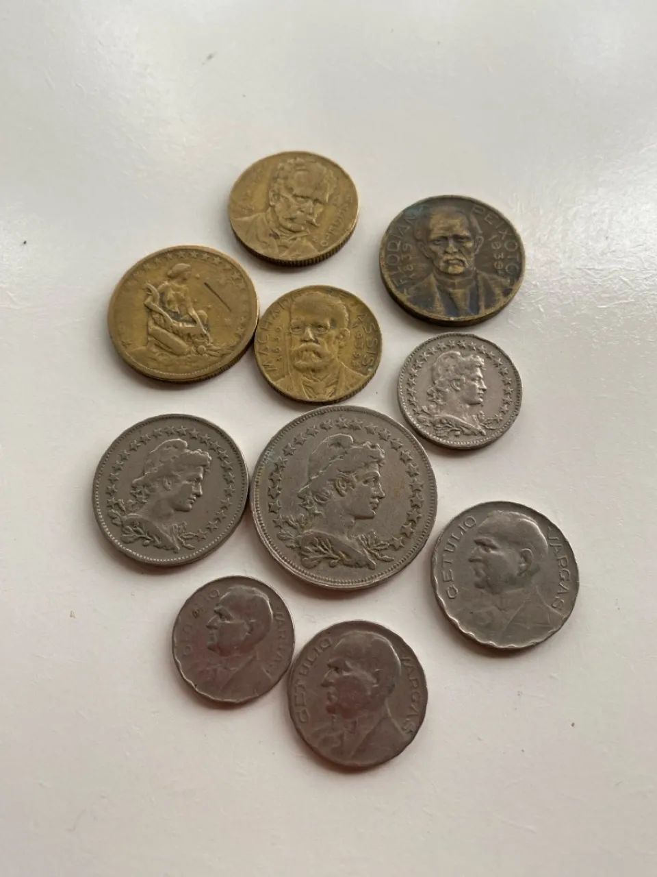 Moedas Antigas do Brasil - Foto 2