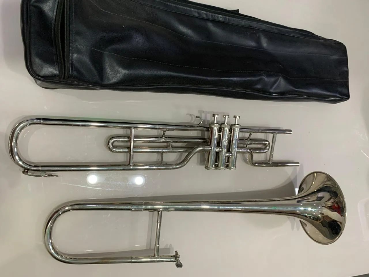Trombone de Piso Weril- Com Estojo