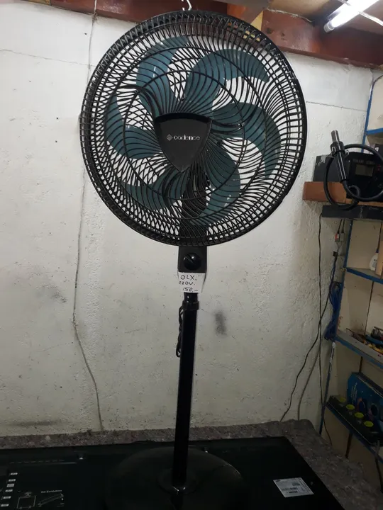 Ventilador de Pé Cadence 40cm - Ótimo estado!