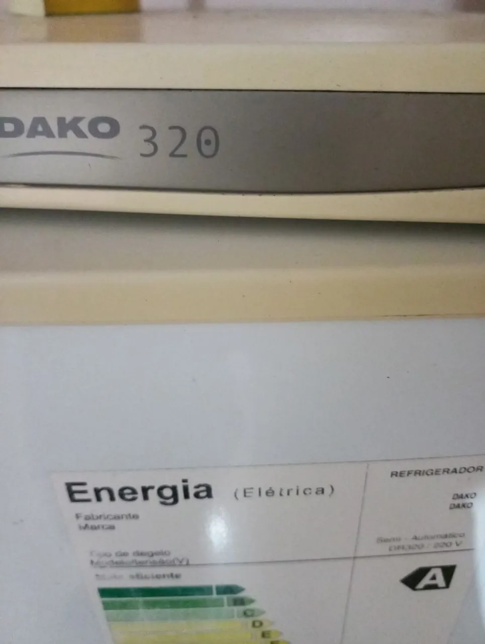 Geladeira Dako 320 - Eficiente e Econômica