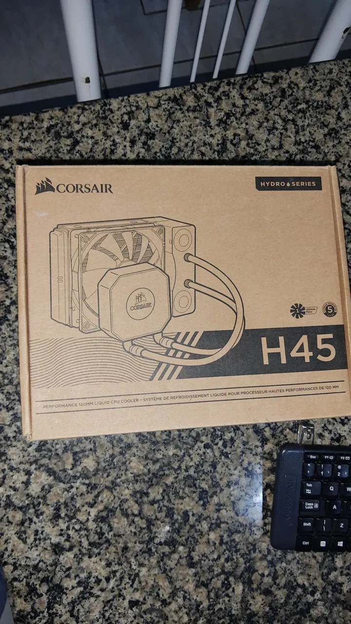 Cooler Líquido Corsair H45 - 120mm - Novo
