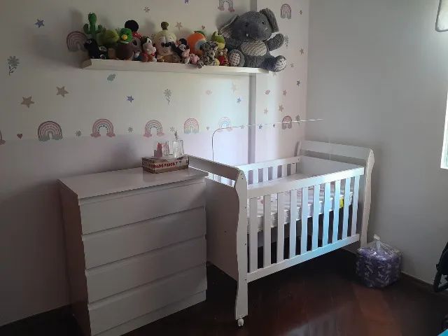 BERÇO 3 EM 1 BRANCO (VIRA CAMA) COM 4 RODÍZIOS