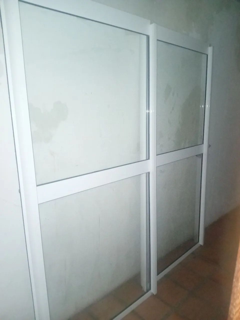 Porta de Alumínio Branca área ou sacada - Foto 3