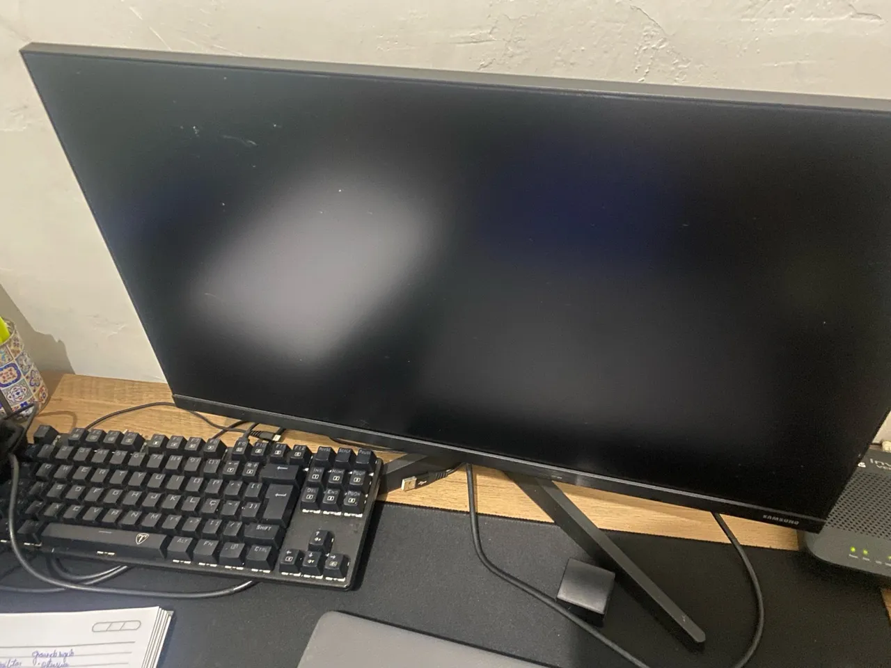 Monitor 24 polegadas e Teclado Mecânico