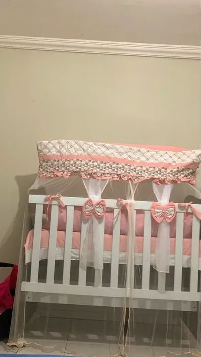 Berço Infantil com Mosquiteiro