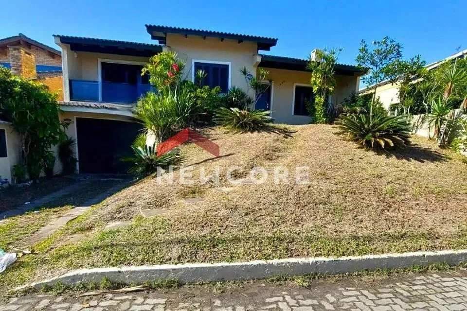 Casa em Avenida Beira Mar - Centro - Imbé/RS