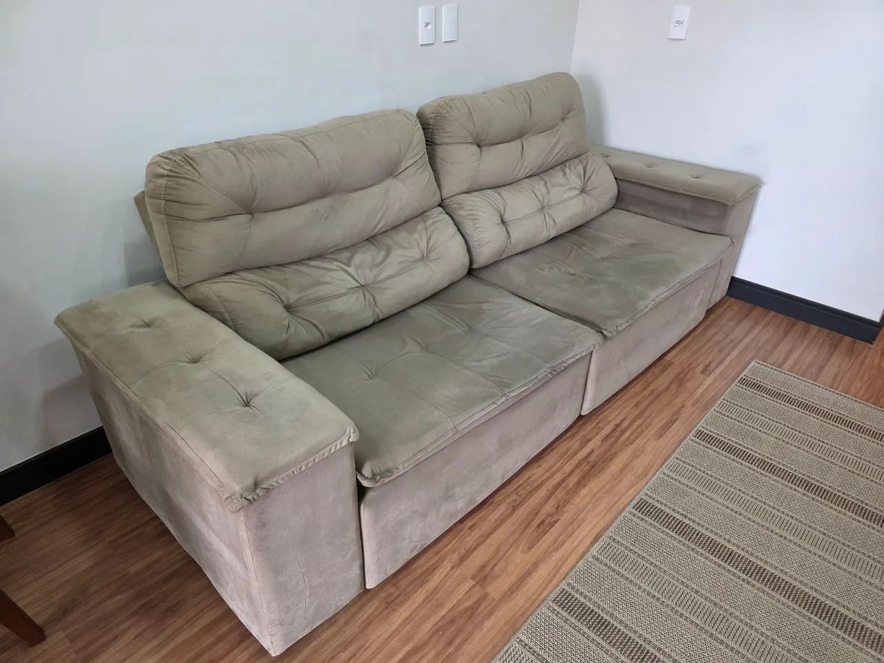 Retractable and Reclining Sofa64294298443009120