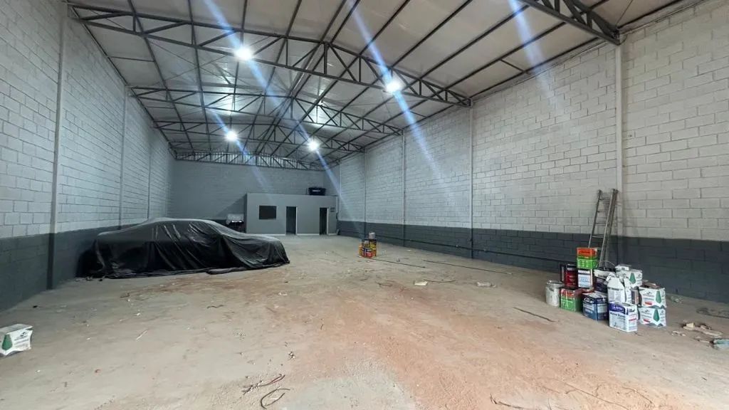 ALUGO 3 BARRACÃO 336M² CADA UM TOTALIZANDO 1.008 M² - Foto 2
