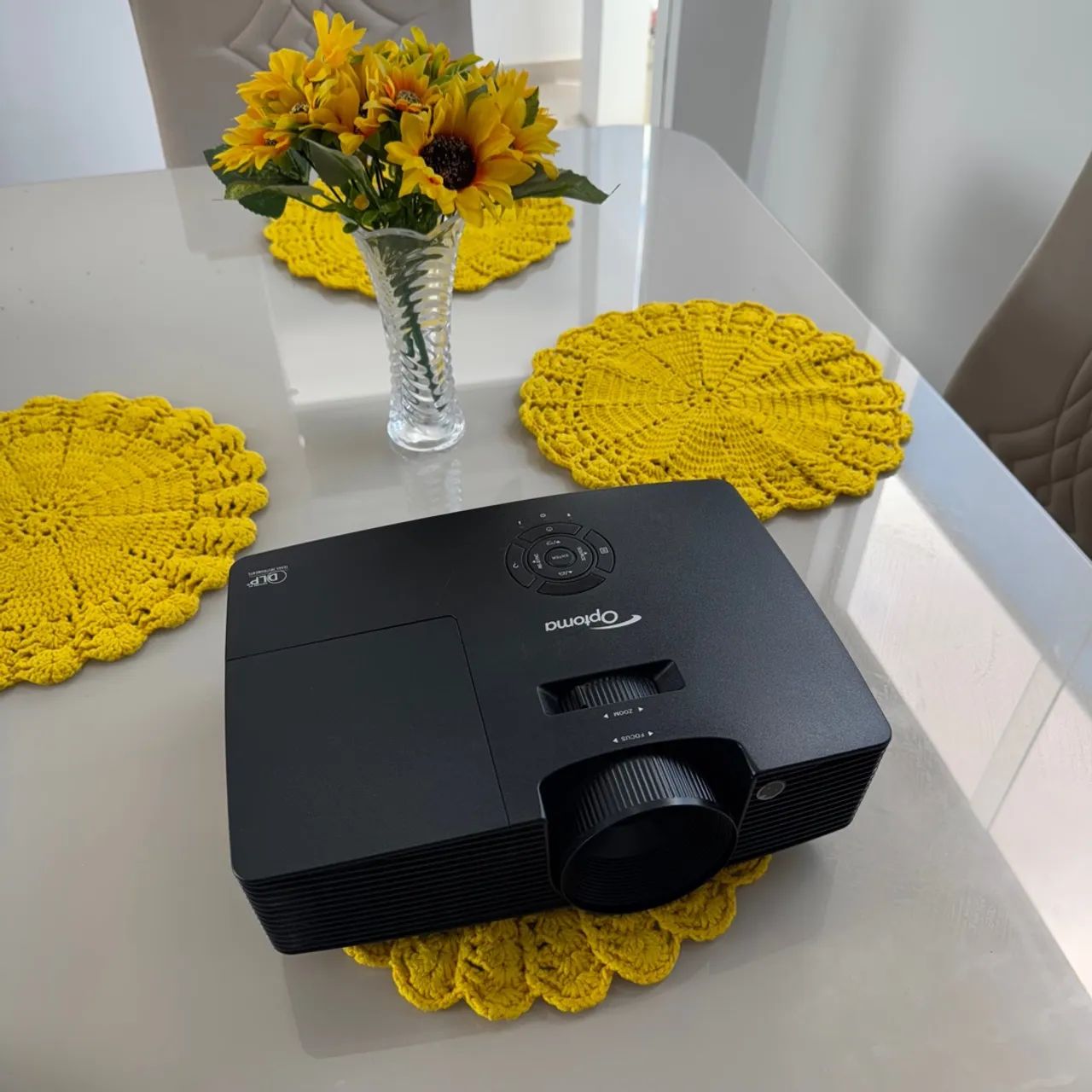 Projetor Optoma 3200 Lumens HD Ideal Para Assistir Jogos e Reproduzir Slides - Foto 4