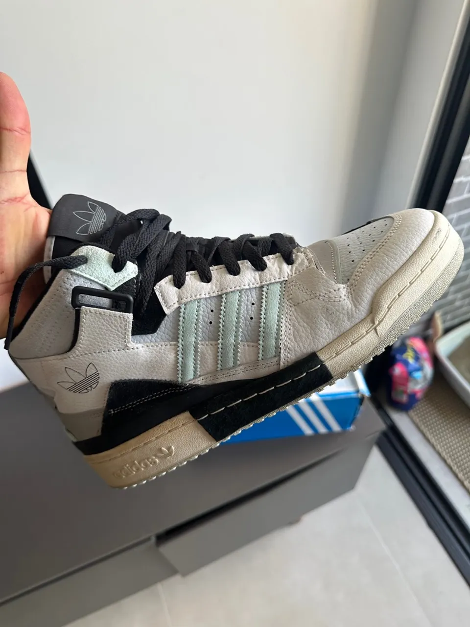 Tênis Adidas Forum Mid - Design Exclusivo