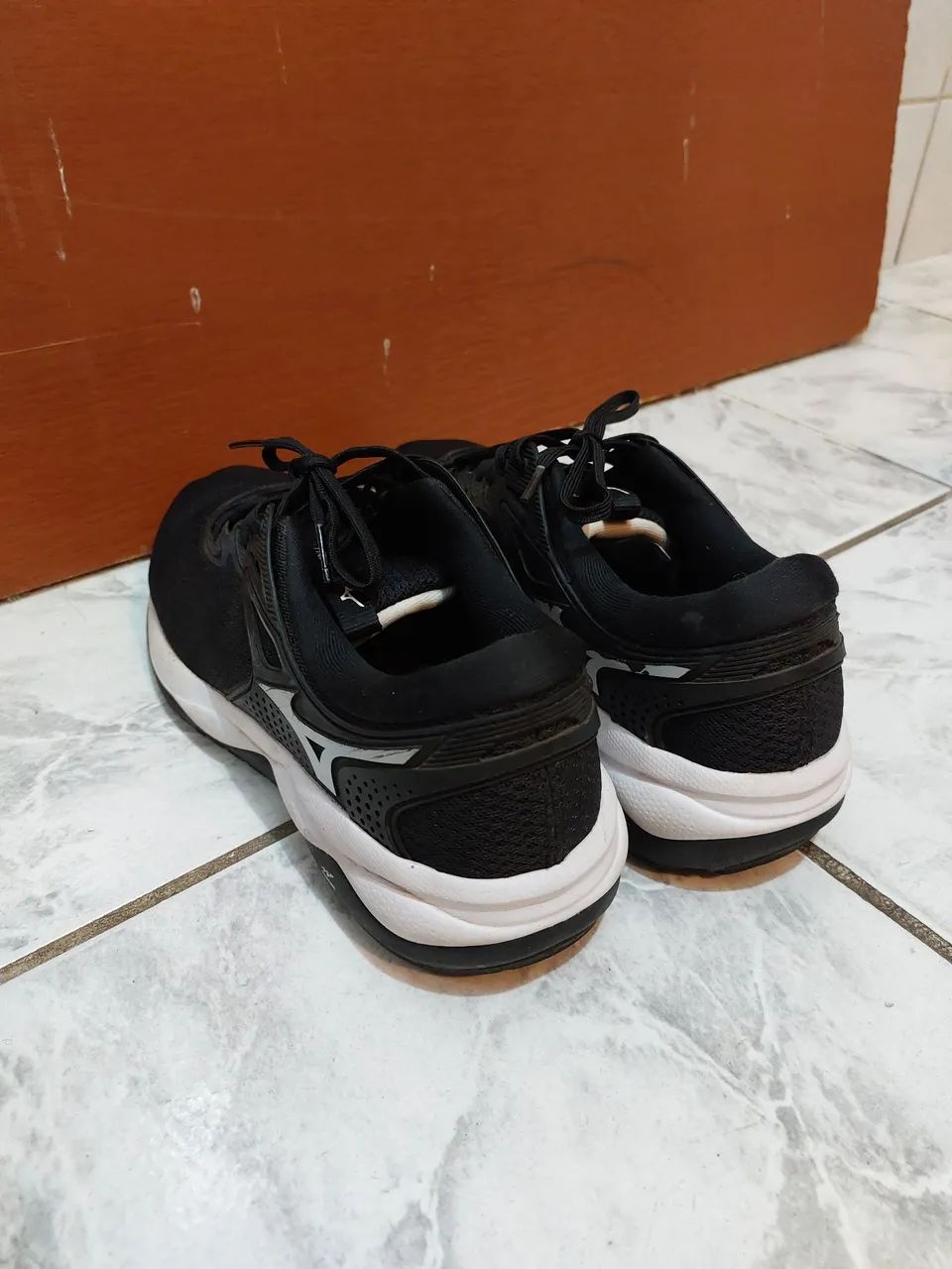 Tênis Mizuno Preto