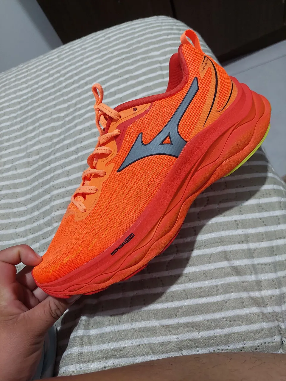Tênis Mizuno Victory rsp