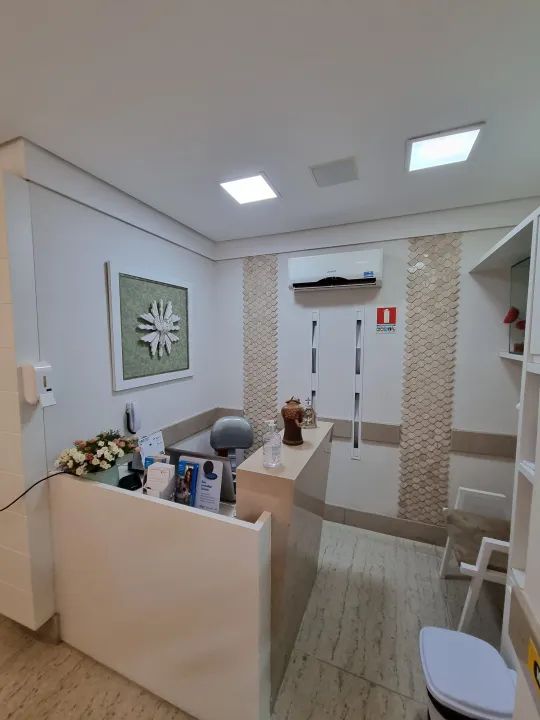 . 3 Salas Comerciais.