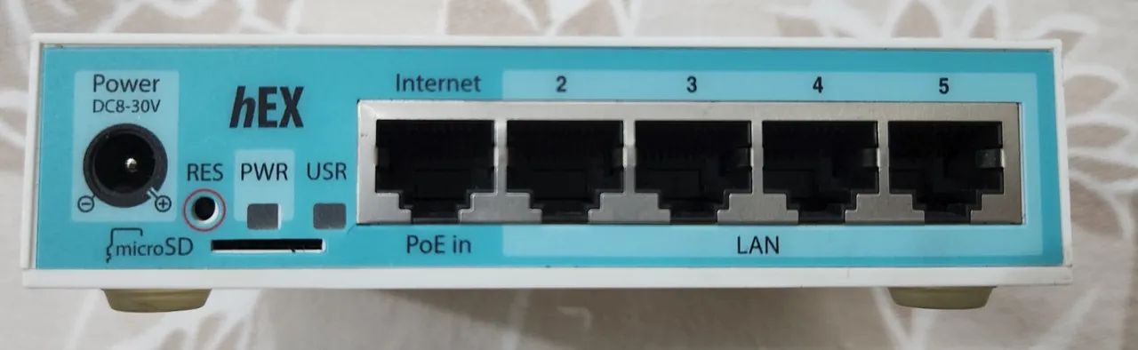 Roteador MikroTik rb750gr364286210062211121