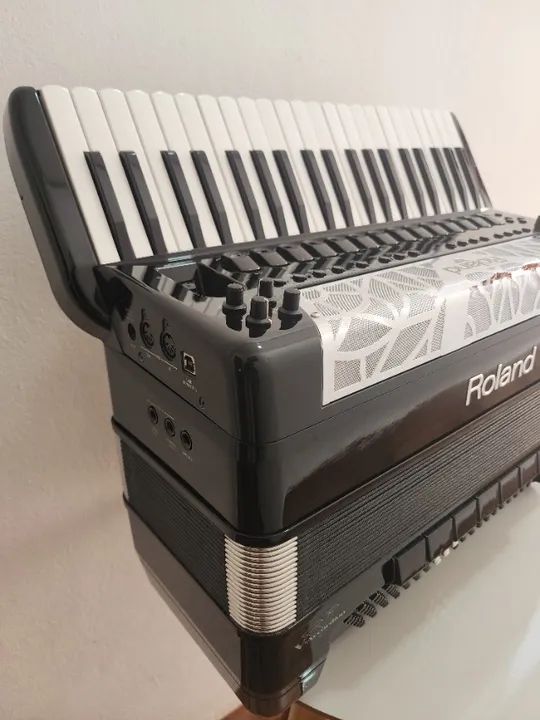 Acordeon Roland Fr-8x - Foto 2