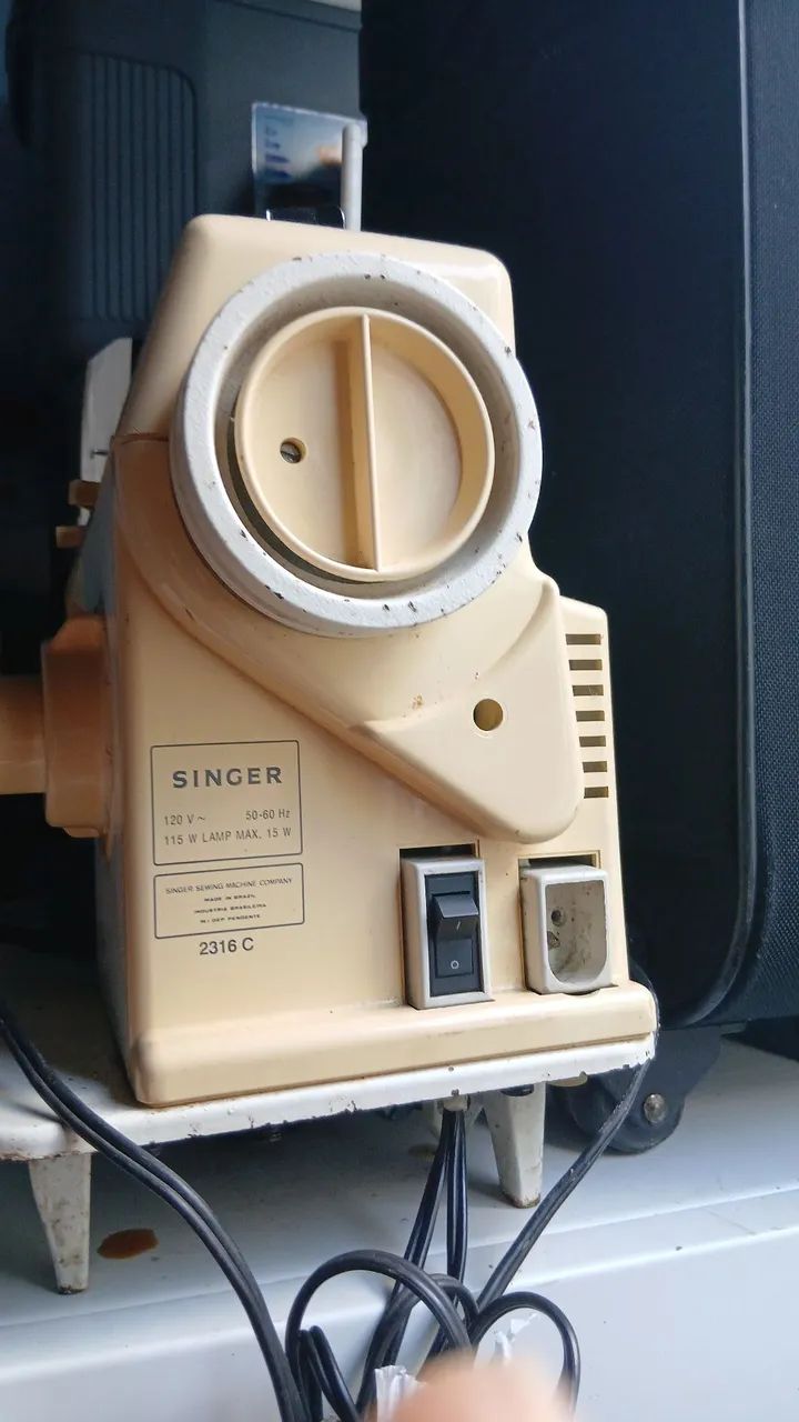 Maquina de costura 64960459717249120