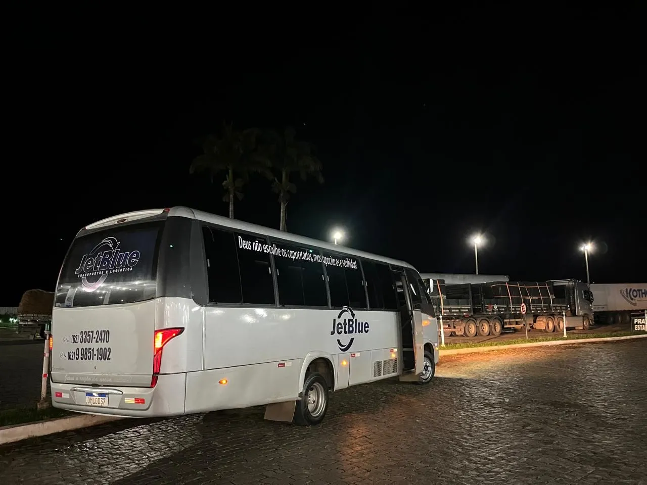 Locação Fretamento Aluguel de Ônibus e Vans em Goiânia, trindade , senador Canedo