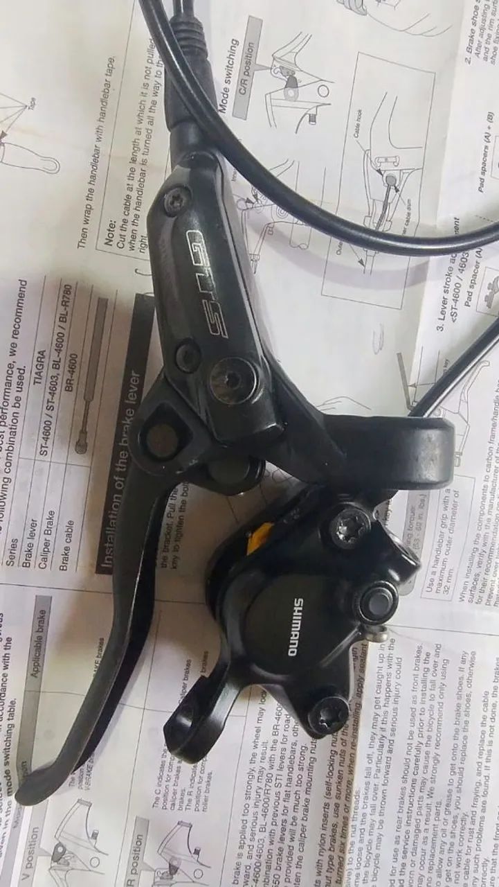 Freios hidráulicos com manetes gts e pinças Shimano mt200