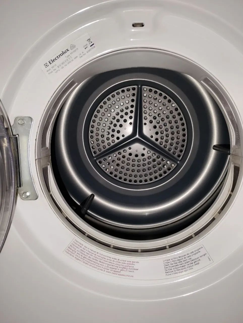 Secadora de roupas Electrolux modelo SE10.