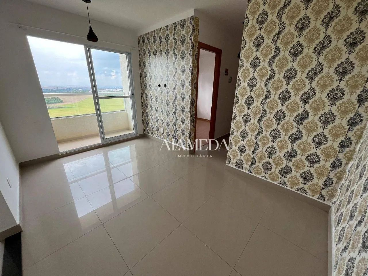 Apartamento com 2 Quartos Sacada com Churrasqueira ao lado da UTFPR para alugar, 52 m² por
