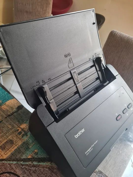 Scanner Brother ADS-2000E