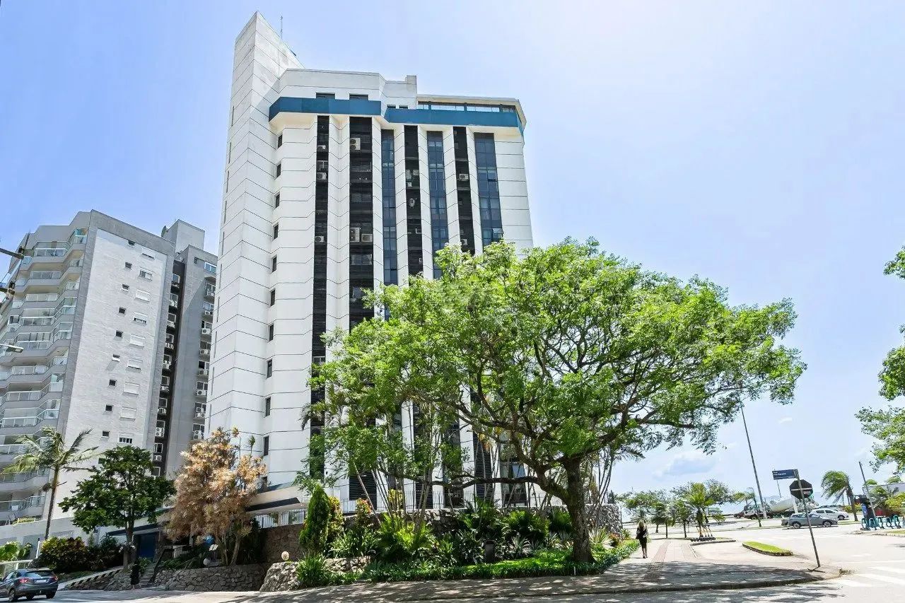 Reformado à Venda na Beira Mar, Florianópolis, 3 Suítes, 250m2 - Foto 4