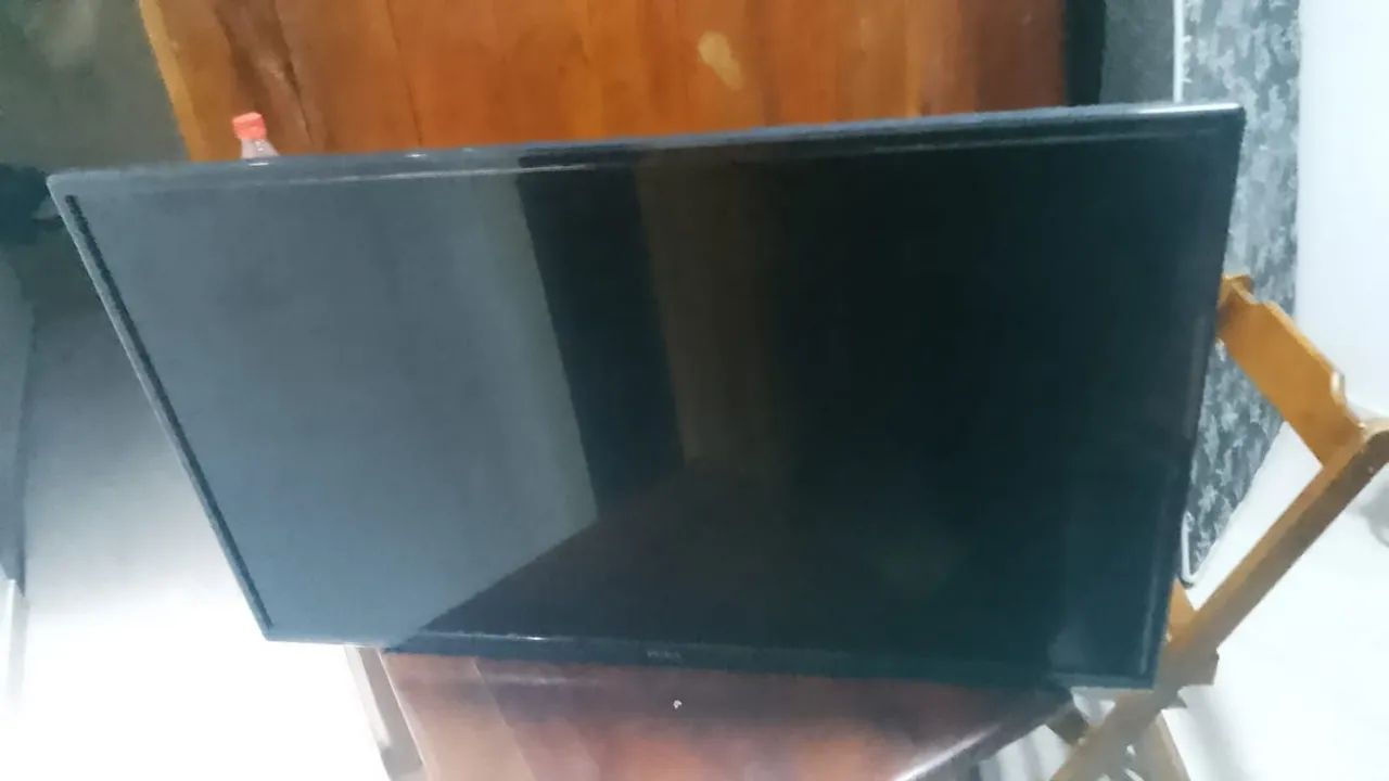 Tv Philco 32 polegadas com antena de canais controle em perfeito Estado 64310977288962120