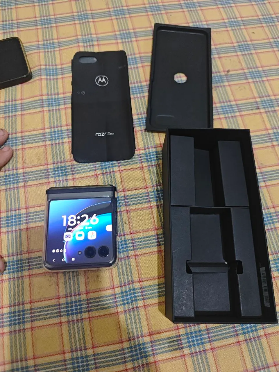 MOTOROLA RAZR 40