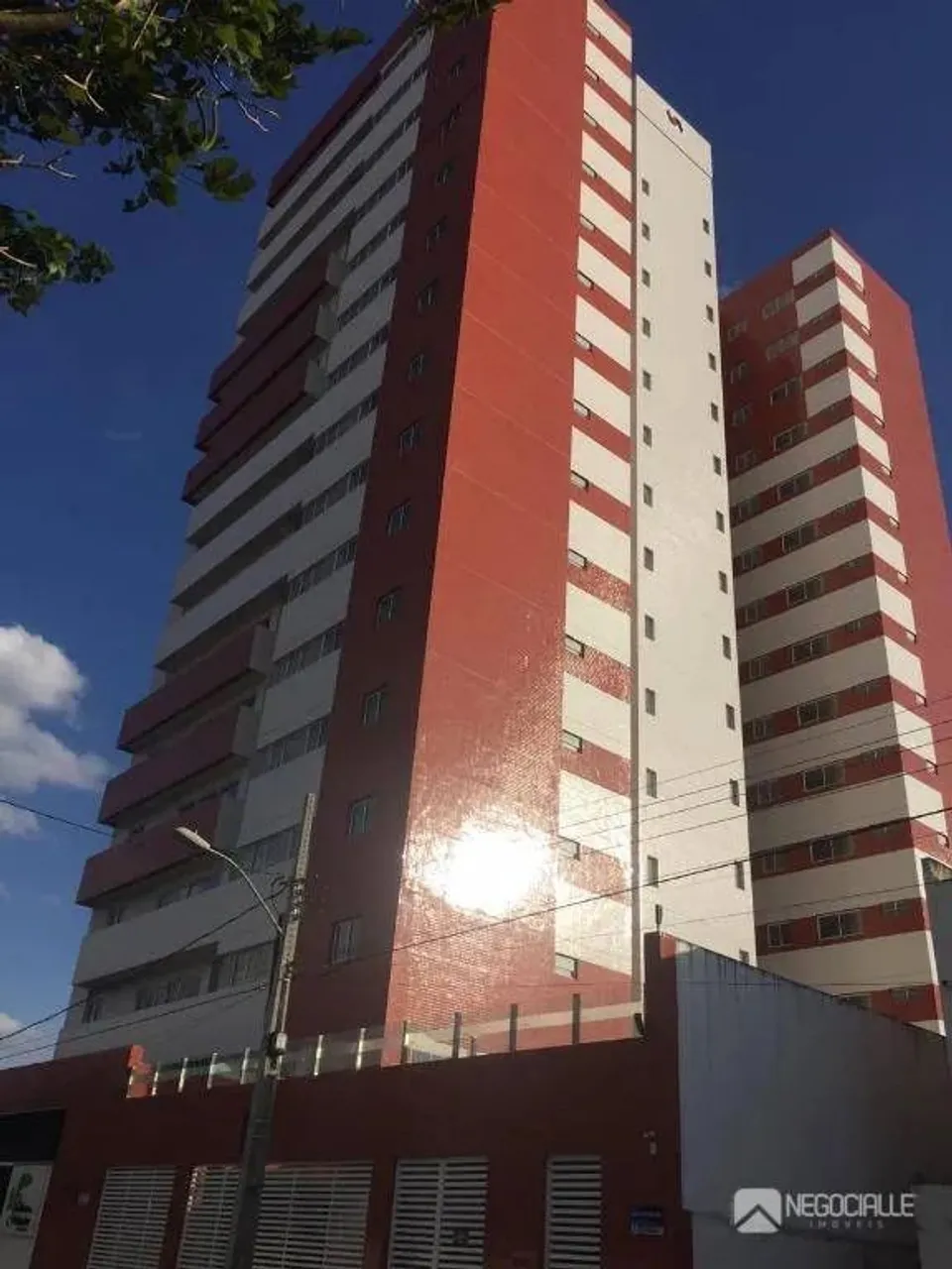 Apartamento com 2 dormitórios para alugar, 65 m² por R$ 1.495,00/mês - Palmeira - Campina
