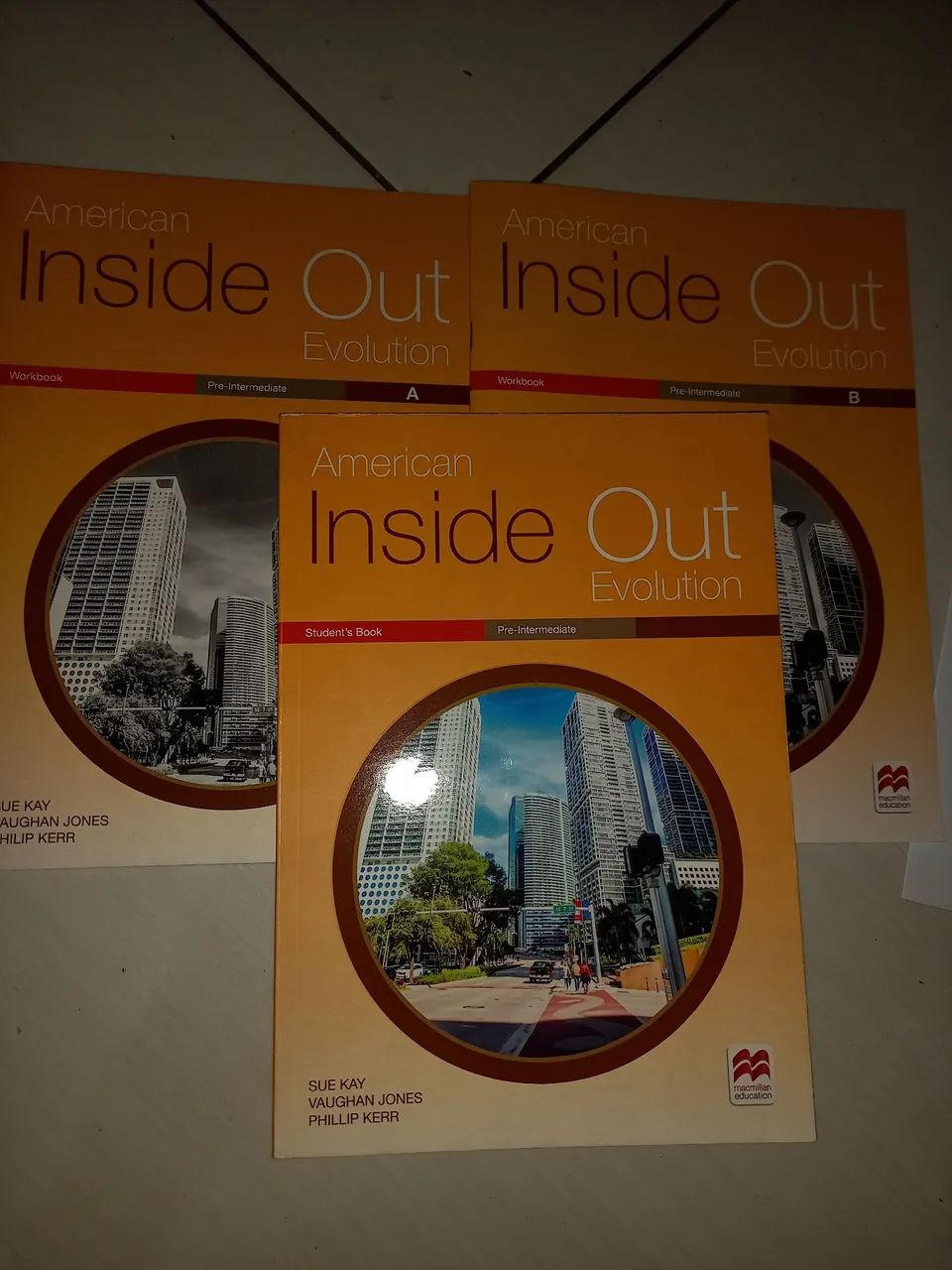 Livro Inglês American Inside Out Evolution - Pre-intermediate